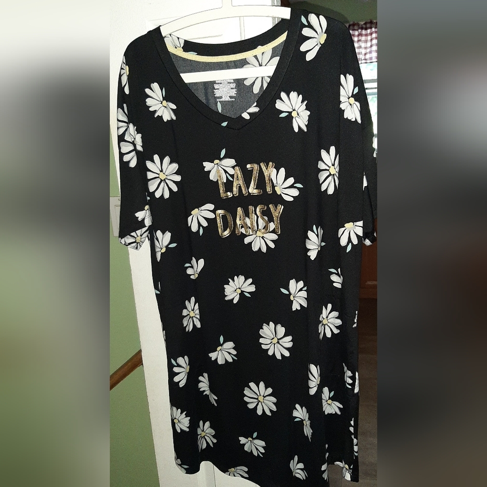 Secret Treasures L/XL Night Shirt/Lounger
